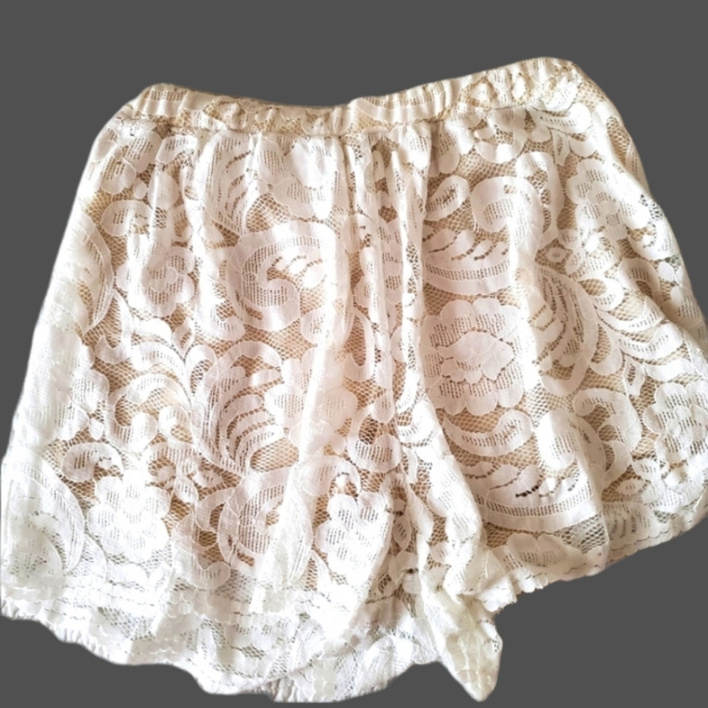Lace shorts